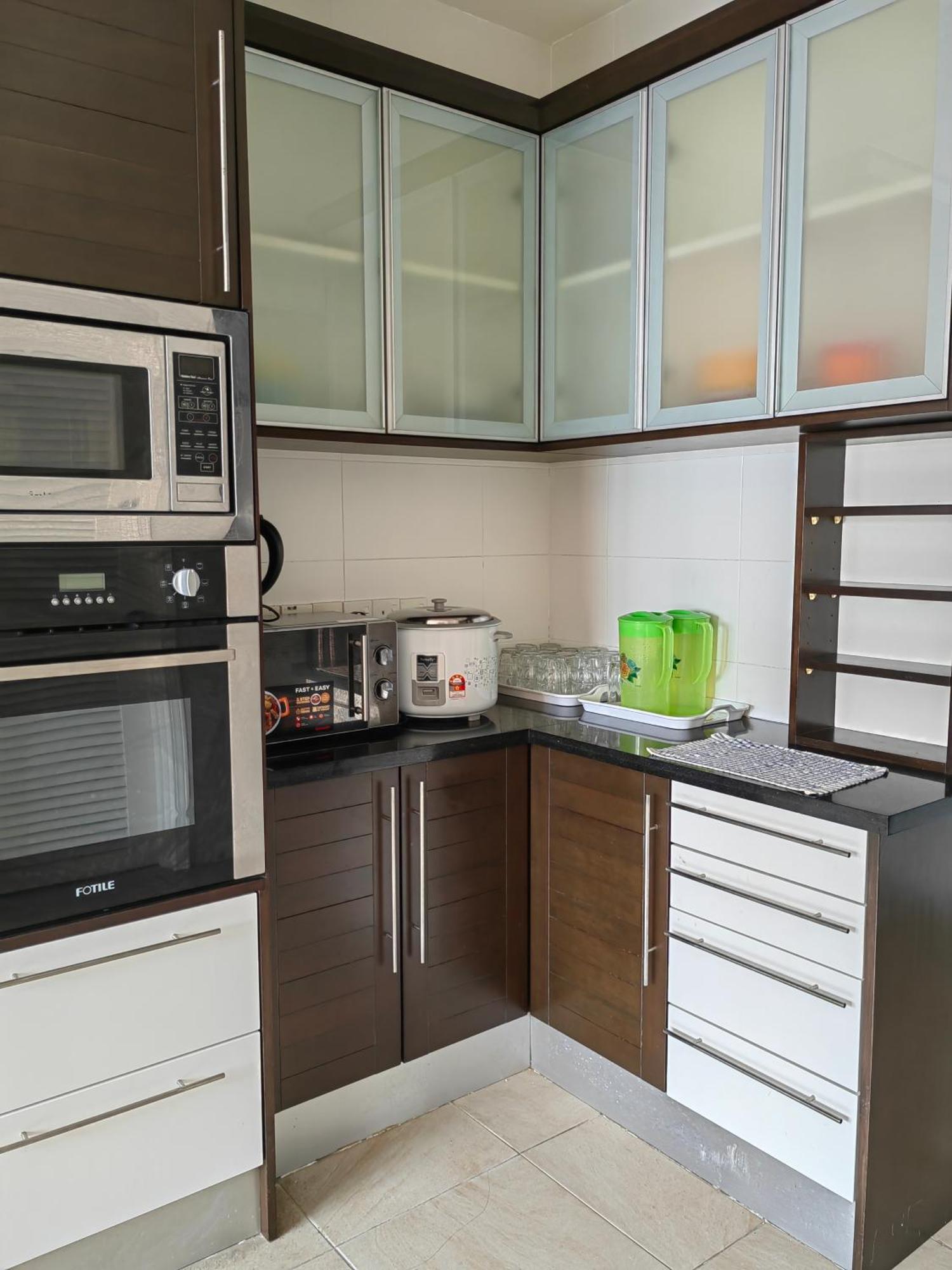Town Condo - Marina Court Кота Кинабалу Екстериор снимка