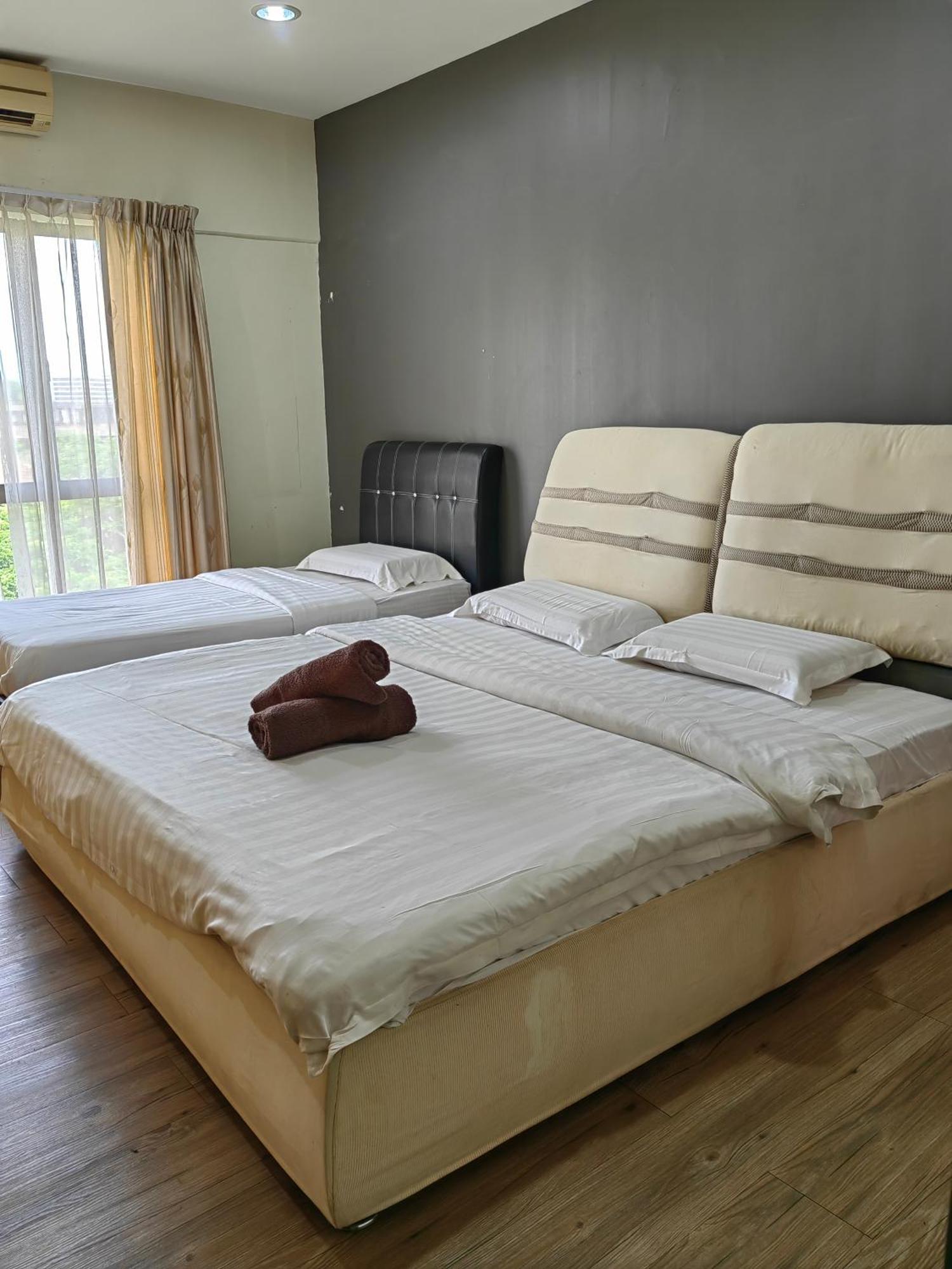 Town Condo - Marina Court Кота Кинабалу Екстериор снимка