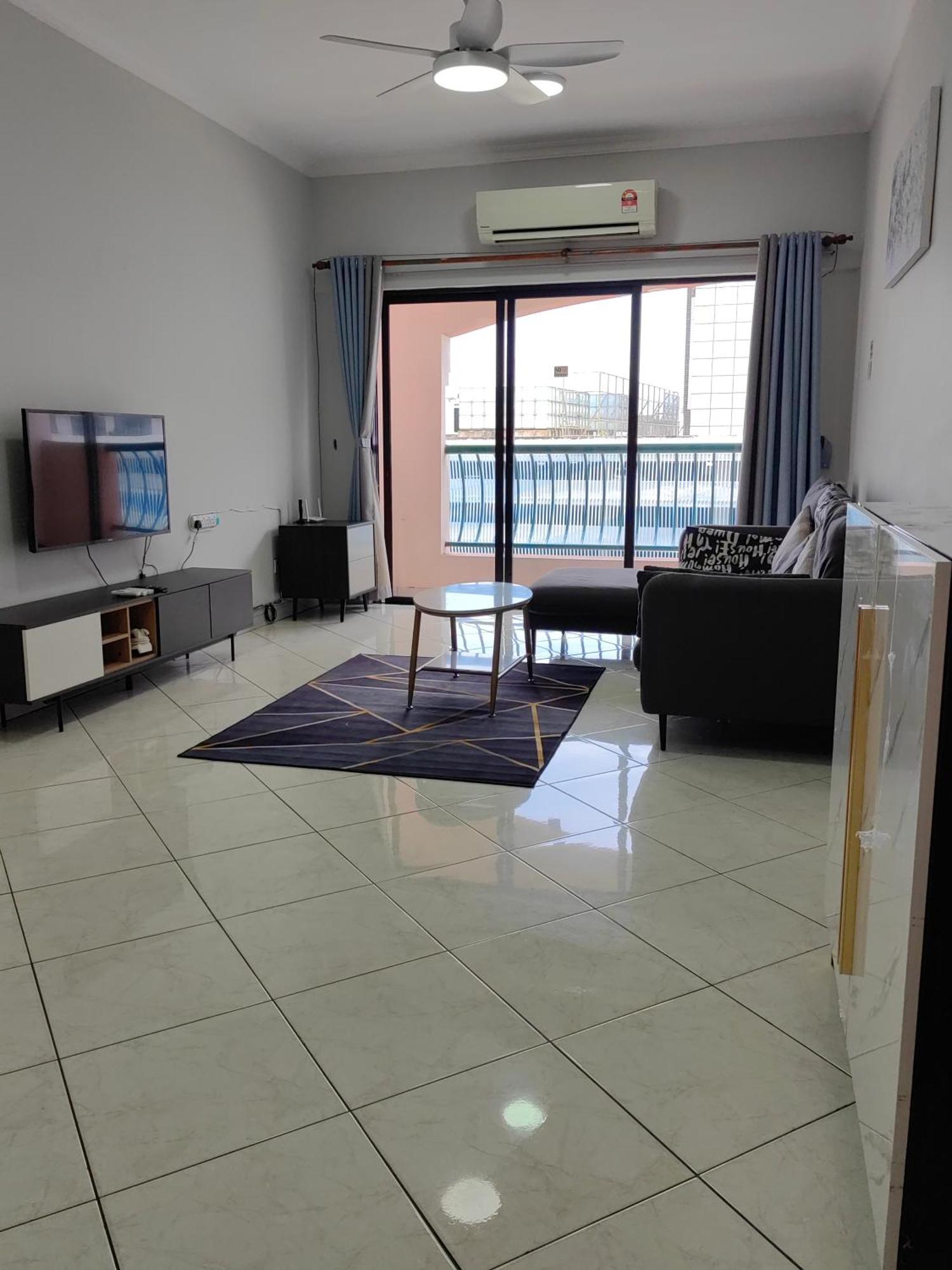 Town Condo - Marina Court Кота Кинабалу Екстериор снимка