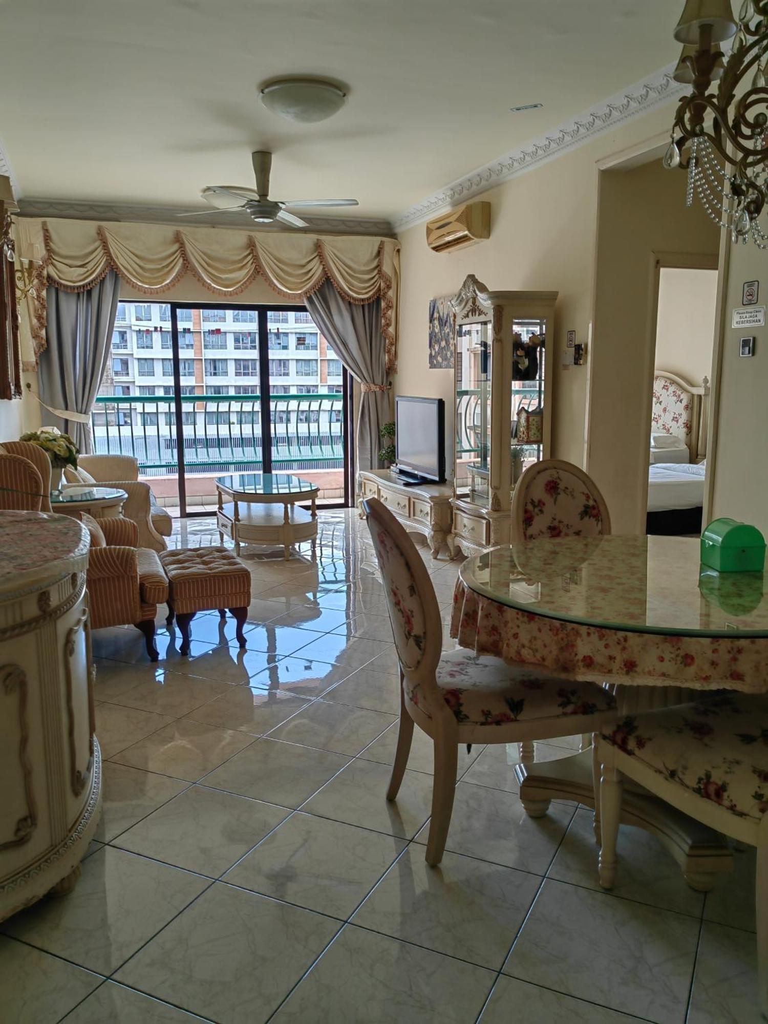 Town Condo - Marina Court Кота Кинабалу Екстериор снимка