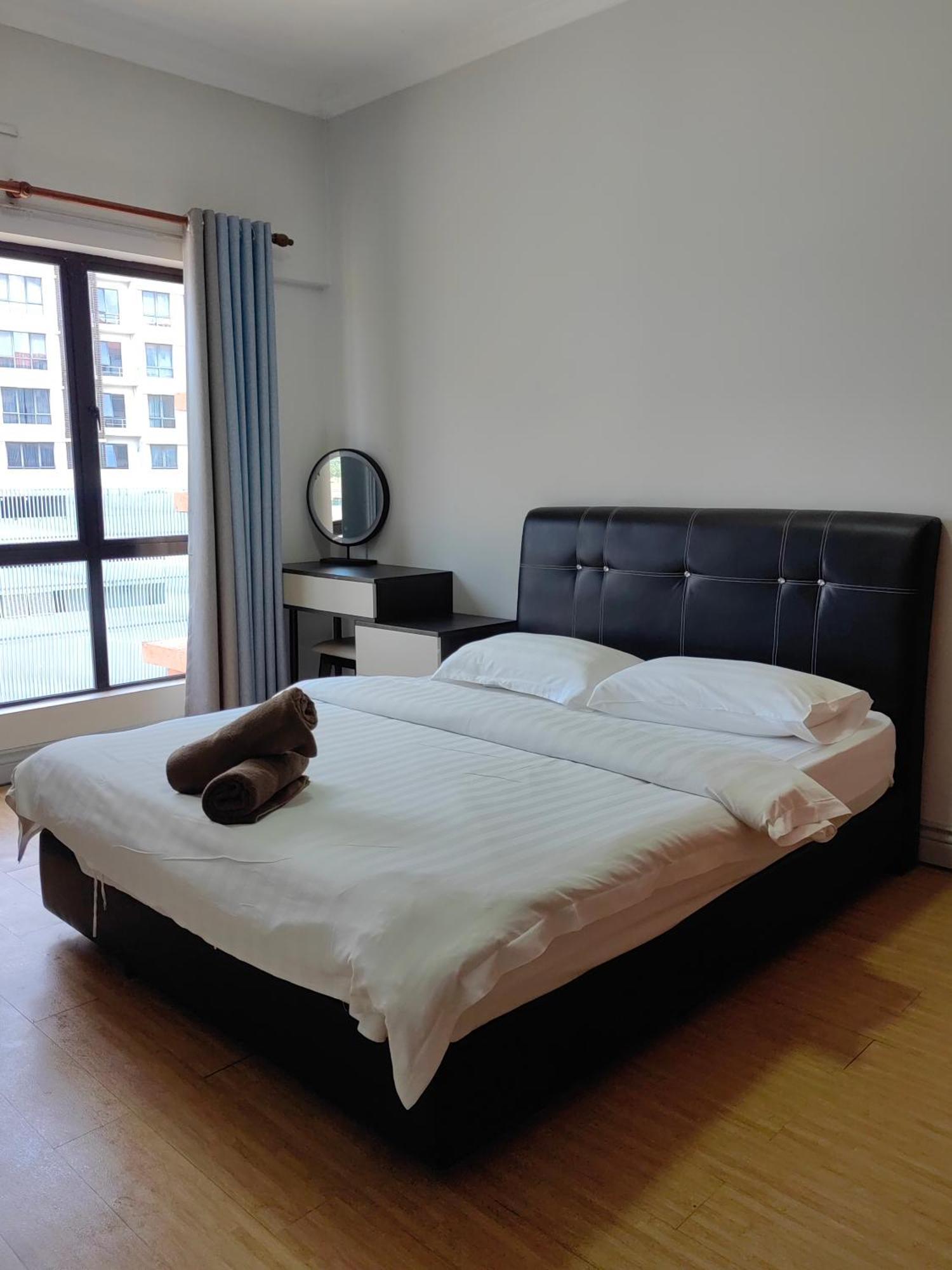 Town Condo - Marina Court Кота Кинабалу Екстериор снимка