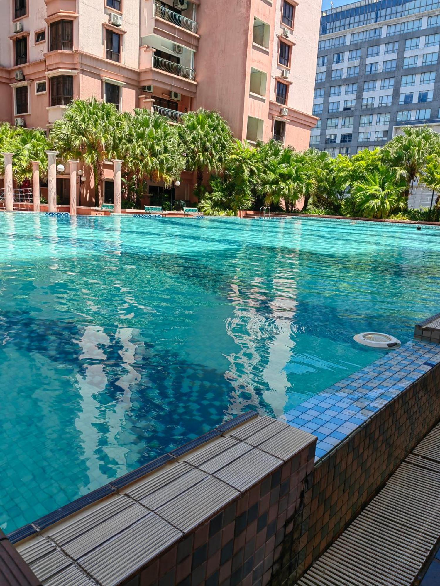 Town Condo - Marina Court Кота Кинабалу Екстериор снимка