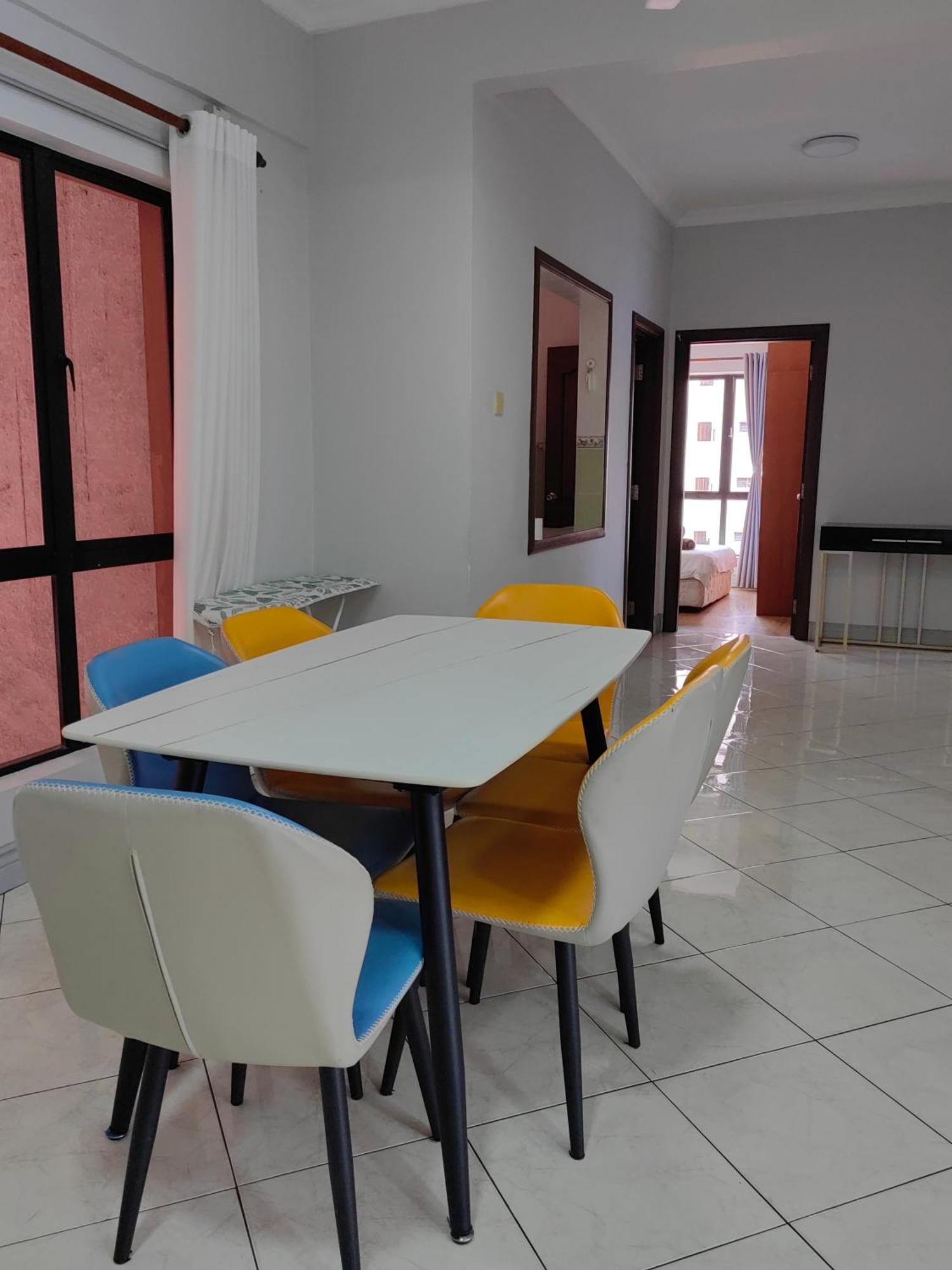Town Condo - Marina Court Кота Кинабалу Екстериор снимка