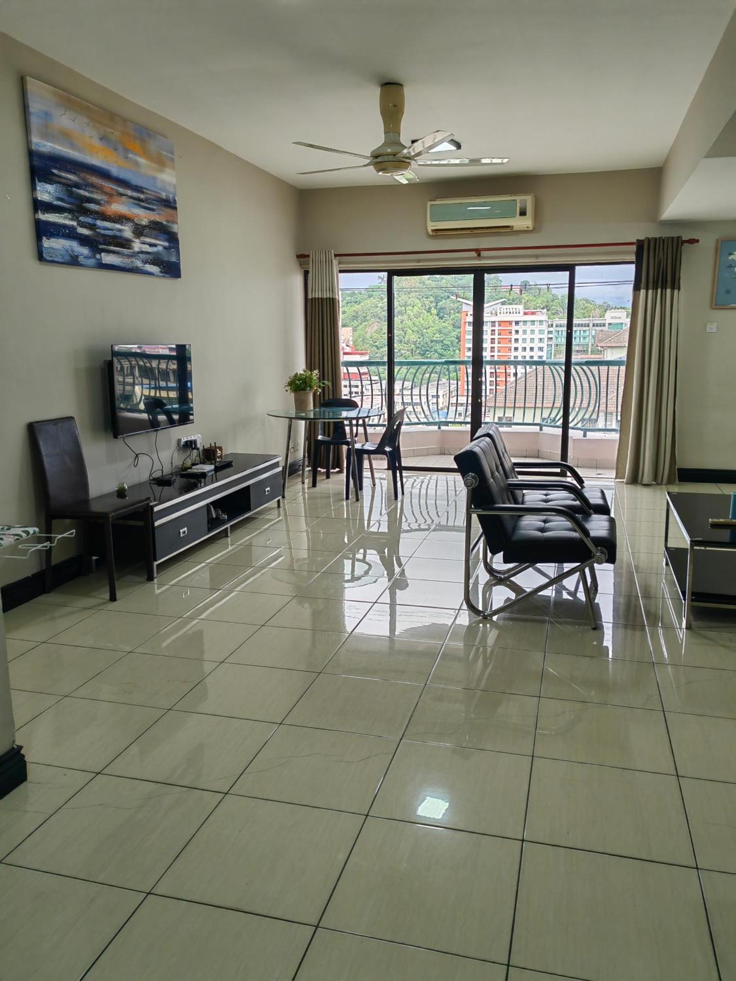 Town Condo - Marina Court Кота Кинабалу Екстериор снимка