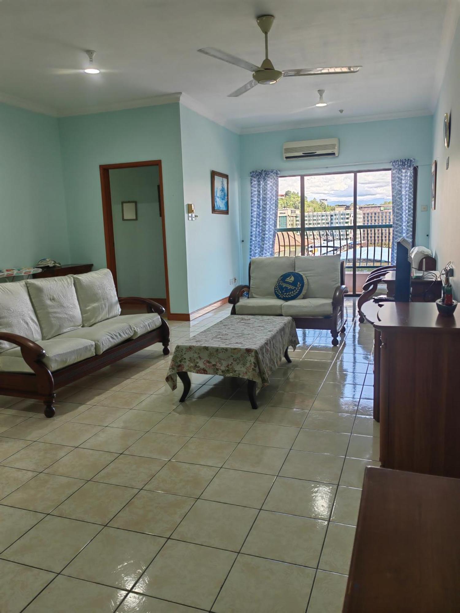 Town Condo - Marina Court Кота Кинабалу Екстериор снимка