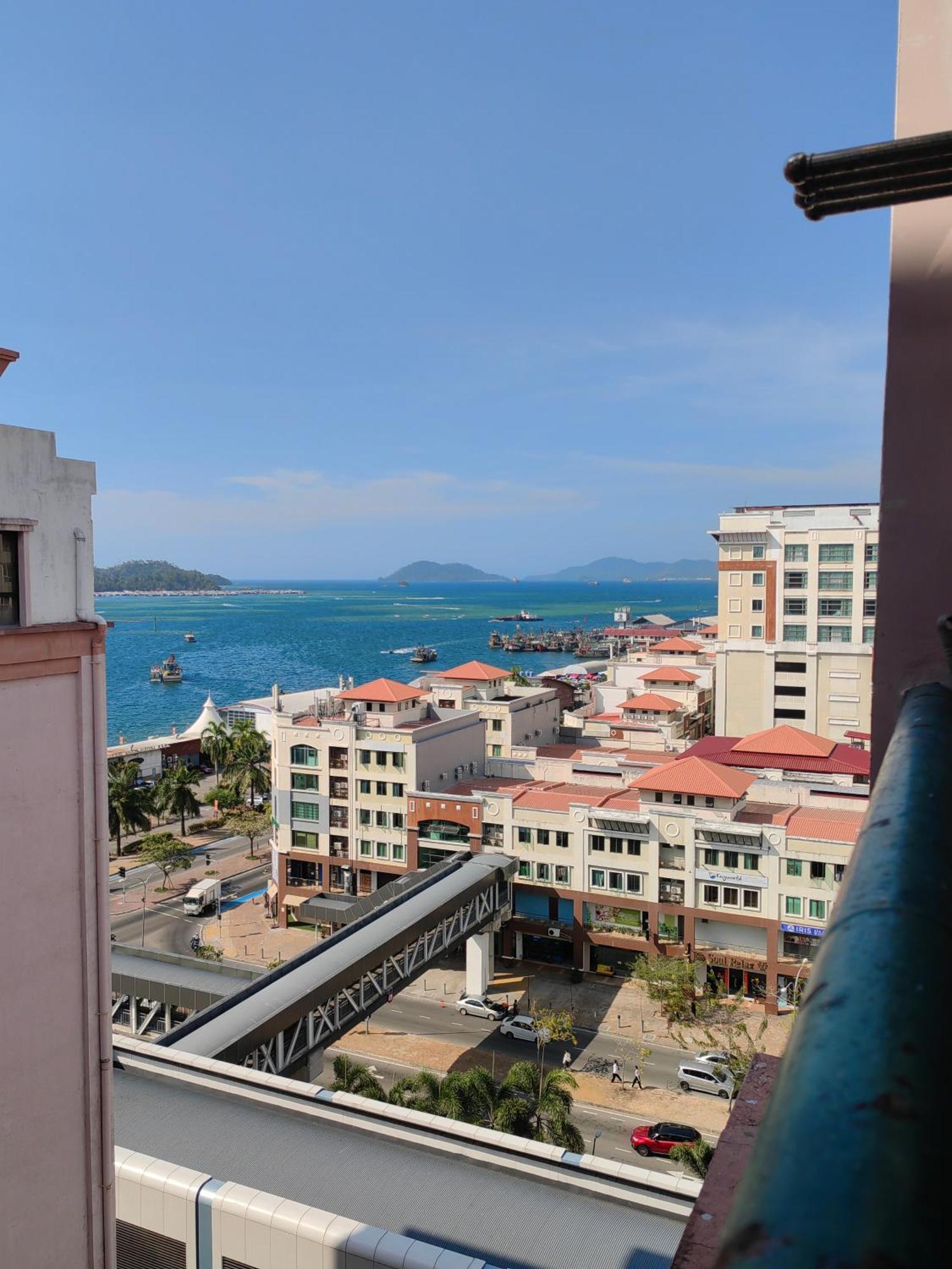 Town Condo - Marina Court Кота Кинабалу Екстериор снимка