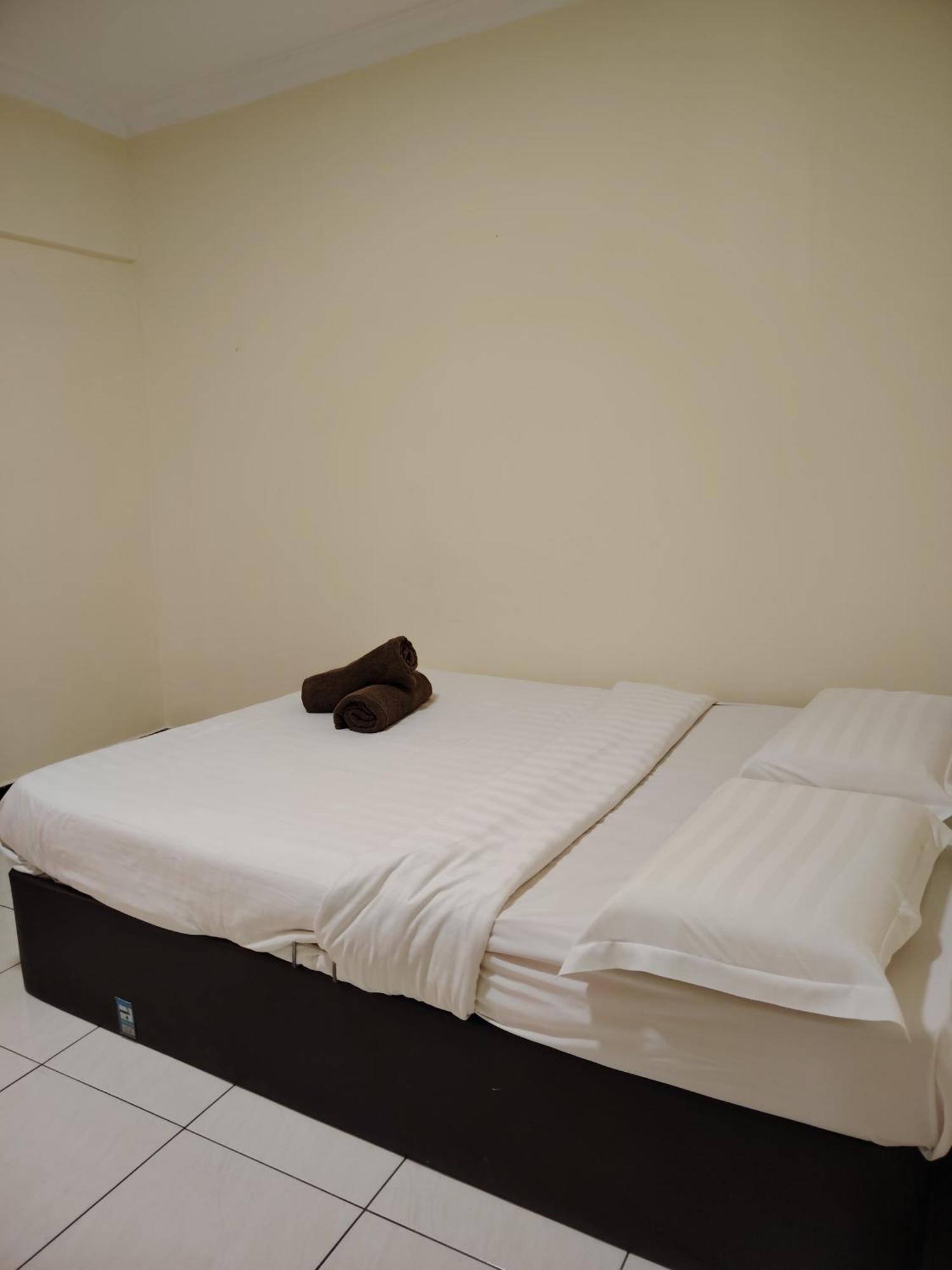 Town Condo - Marina Court Кота Кинабалу Екстериор снимка