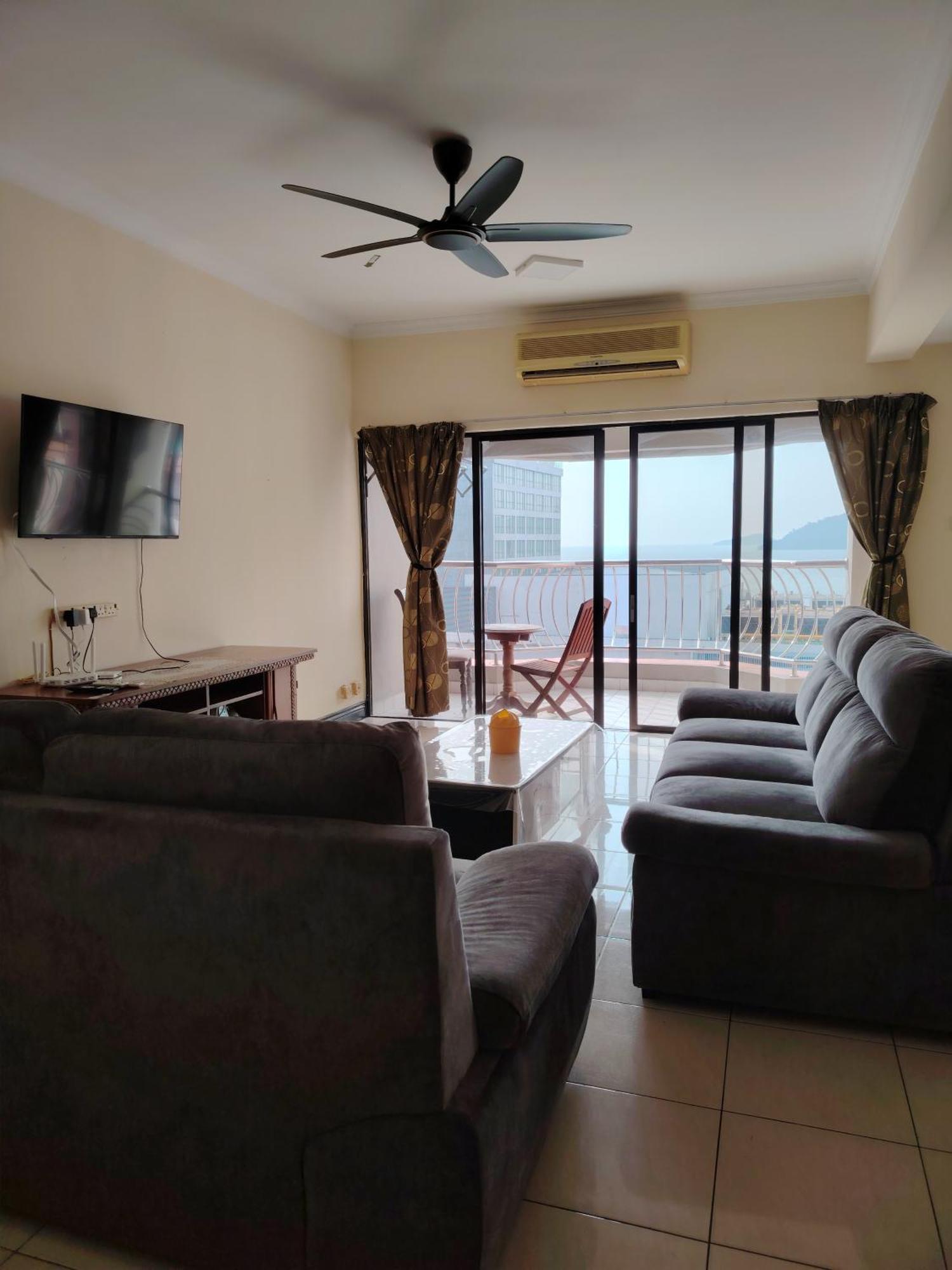 Town Condo - Marina Court Кота Кинабалу Екстериор снимка